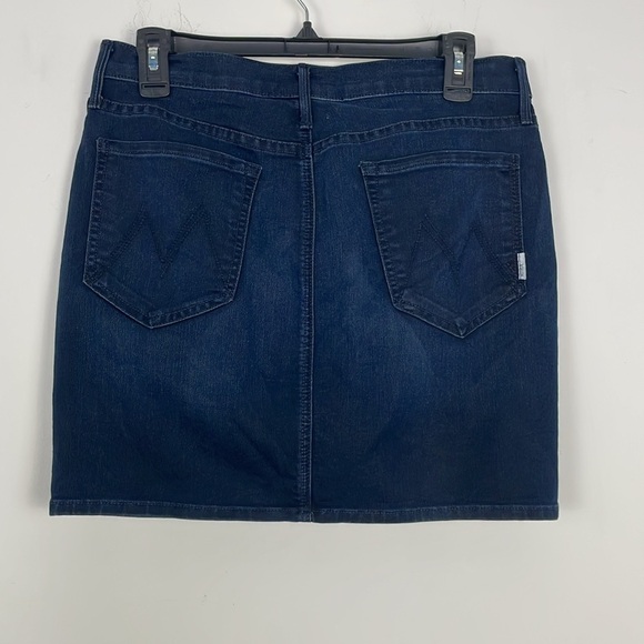 Mother High Waist Denim Mini Skirt in Twilight Whispers. Size 30. - Picture 5 of 12